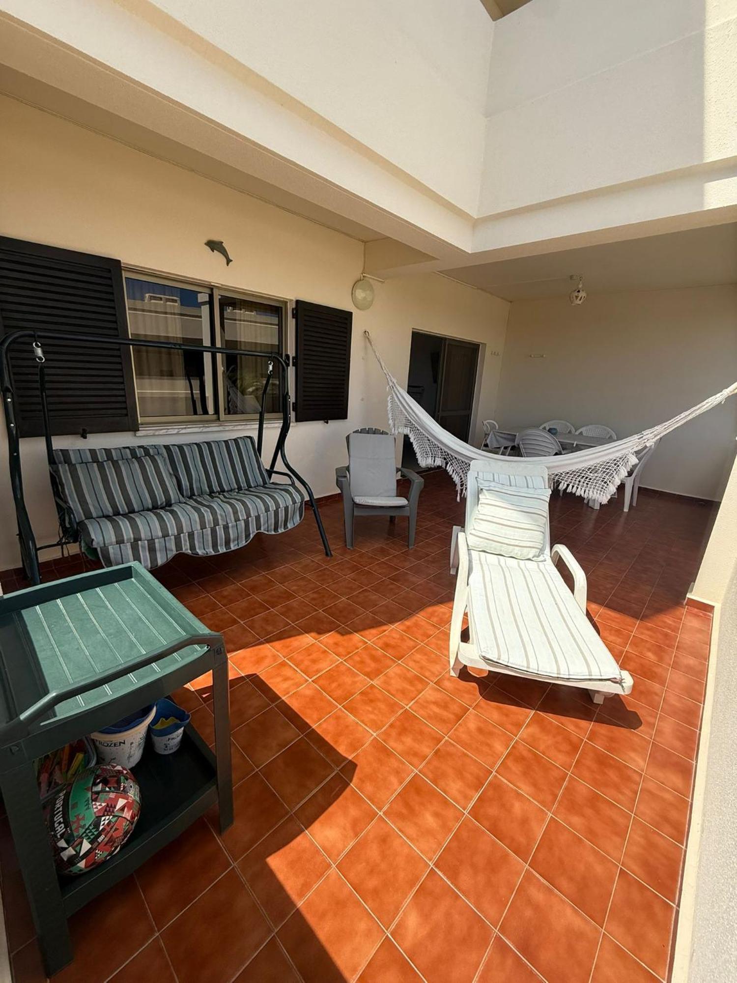 Dona Ana - Dream Flat Lagos